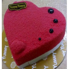 Yummy Yummy Crazy Heart Pastry Cake (1kg)